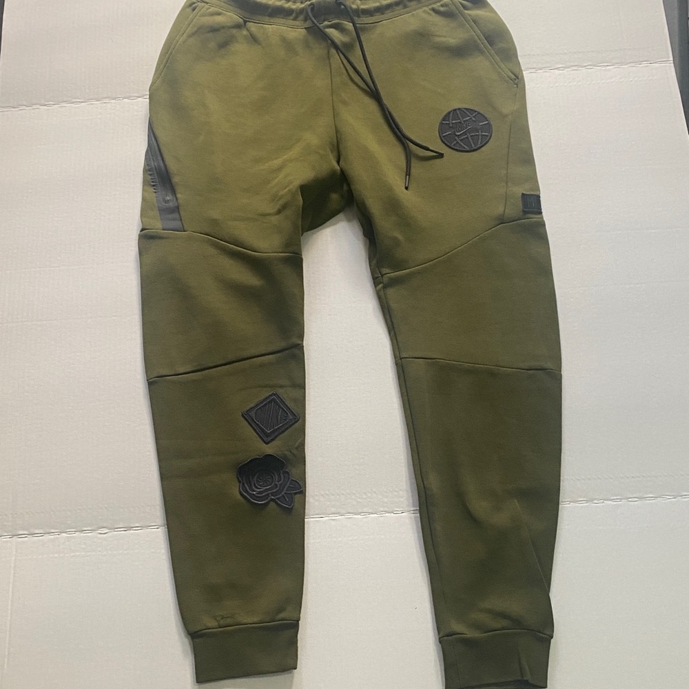 Nike Olive Green Tech Fleece Joggers